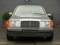 Mercedes Classe E 260 Pullman Limousine 6 Doors V124 - <small></small> 26.900 € <small>TTC</small> - #8