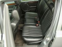 Mercedes Classe E 260 Pullman Limousine 6 Doors V124 - <small></small> 26.900 € <small>TTC</small> - #18