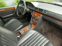 Mercedes Classe E 260 Pullman Limousine 6 Doors V124 - <small></small> 26.900 € <small>TTC</small> - #20