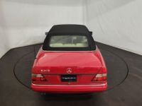 Mercedes Classe E E320 cabriolet - <small></small> 29.900 € <small>TTC</small> - #25