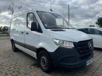 Mercedes Sprinter LOA / TVA L2H1 211CDI 2.2 D 16V Fourgon moyen 114 cv - <small></small> 28.990 € <small>TTC</small> - #1