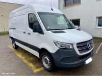 Mercedes Sprinter MERCEDES BENZ L2H2 319 CDI V6 190 CH 3T5 PROPULSION Camera 360 Carplay Regulateur adaptatif - <small></small> 37.990 € <small>TTC</small> - #3