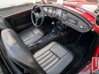 MG MGA - <small></small> 64.200 € <small>TTC</small> - #32