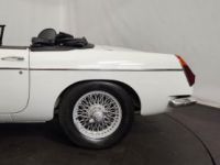 MG MGB B cabriolet boite auto - <small></small> 25.000 € <small>TTC</small> - #11