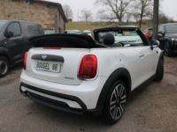 Mini Cabrio COOPER 136 CV EDITION PREMIUM + GPS 3D CAMÉRA I-COKPIT FULL LED JA 17 BOITE AUTO - <small></small> 35.000 € <small>TTC</small> - #2