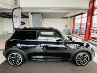 Mini Cooper WORKS 2,0 231 BVA8 TOIT PANORAMIQUE GPS CAMERA HIFI HARMAN KARDON REGULATEUR LIMITEUR CARPLAY - <small></small> 30.990 € <small>TTC</small> - #3