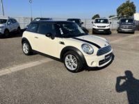 Mini One II (R56) Cooper 1.6 i 122ch BV6 Clim Régulateur 90,000 Kms - <small></small> 9.990 € <small>TTC</small> - #2