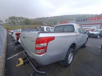 Mitsubishi L200 III (KK/KL) 2.4 DI-D 16V PICKUP CLUB CAB 4WD AS&G 154 CV - <small></small> 24.000 € <small>TTC</small> - #4