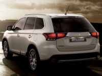 Mitsubishi Outlander 2019 PHEV Motion 4WD - <small></small> 50.700 € <small>TTC</small> - #3