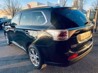 Mitsubishi Outlander 2.2 di-d **Carosserie a revoir** - <small></small> 7.990 € <small>TTC</small> - #5