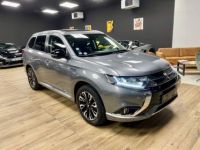Mitsubishi Outlander PHEV III HYBRIDE 2024 RECHARGEABLE INSTYLE - <small></small> 18.990 € <small>TTC</small> - #3