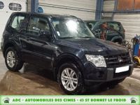 Mitsubishi Pajero III (2) 3.2 DI-D 200CH INVITE 3P - <small></small> 19.700 € <small>TTC</small> - #1