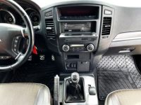 Mitsubishi Pajero Intense 2011 3.2 DiD 200 ch - <small></small> 17.990 € <small>TTC</small> - #10