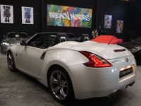 Nissan 370Z 3.7 l 328 ch V6 nacré - <small></small> 25.990 € <small>TTC</small> - #3