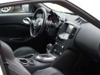 Nissan 370Z 3.7i V6 PACK 7AT-Bte AUTO-NAVI-CAM-1ER MAIN-CARNET - <small></small> 33.990 € <small>TTC</small> - #10