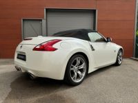 Nissan 370Z Roadster 3.7l V6 328 ch BVA 07/2010 - <small></small> 25.990 € <small>TTC</small> - #3