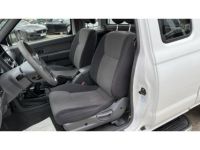 Nissan NP300 NAVARA Pick Up King Cab 2.5 dCi 4x4 XE - <small></small> 14.989 € <small>TTC</small> - #16