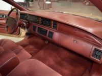 Oldsmobile Custom Cruiser - <small></small> 20.300 € <small>TTC</small> - #23