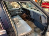 Oldsmobile Custom Cruiser DIESEL 5.7 V8 BROGAN - <small></small> 11.900 € <small>TTC</small> - #4
