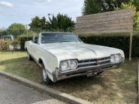 Oldsmobile Cutlass Cabriolet de 1966 - <small></small> 20.000 € <small>TTC</small> - #1