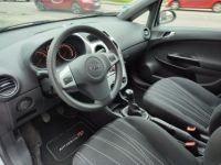 Opel Corsa 1.2 i 16V Twinport 80 cv - <small></small> 5.490 € <small>TTC</small> - #24