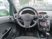 Opel Corsa D 1.2 i 16V Twinport 85 cv 5 PORTES GRAPHITE - CLIM BLUETOOTH GPS - <small></small> 7.690 € <small>TTC</small> - #14