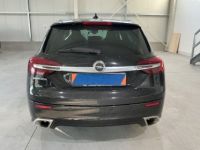 Opel Insignia SPORTSTOURER OPC 2.8T V6 325 CV 4WD/ ATTELAGE / BVA6 / CAMERA+RADARS/2E MAIN - <small></small> 19.990 € <small>TTC</small> - #9