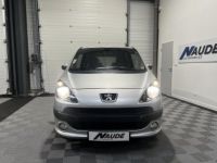 Peugeot 1007 1.6 HDi 16V 110 CH Sporty - <small></small> 4.490 € <small>TTC</small> - #2