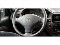 Peugeot 106 1.6i 16V S16 GTI PHASE 2 / PARFAIT ETAT GENERAL / CLIM - <small></small> 12.990 € <small>TTC</small> - #64