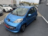 Peugeot 107 1.0 12V BLACK & SILVER 3P - <small></small> 2.490 € <small>TTC</small> - #4