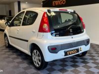 Peugeot 107 1.0 68ch PACK LIMITED - <small></small> 3.990 € <small>TTC</small> - #4