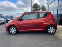 Peugeot 107 1.0e 12V 68ch BLUE LION Urban - <small></small> 4.890 € <small>TTC</small> - #4