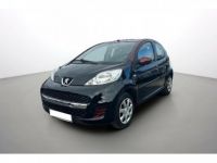 Peugeot 107 1.0e 12V 68ch BVA Black et Silver - <small></small> 6.490 € <small>TTC</small> - #1