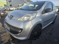 Peugeot 107 1.0e 12V 68ch Urban - <small></small> 2.790 € <small>TTC</small> - #1