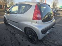 Peugeot 107 1.0e 12V 68ch Urban - <small></small> 2.790 € <small>TTC</small> - #4