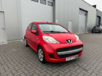 Peugeot 107 1.0i Urban FAIBLE KILOMÉTRAGE GARANTIE 12 M - <small></small> 3.890 € <small>TTC</small> - #1