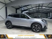 Peugeot 2008 1.2 puretech 130cv eat8 allure + camera de recul + navi - <small></small> 22.400 € <small></small> - #1