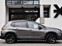 Peugeot 2008 1.2 PURETECH GT LINE - <small></small> 12.950 € <small>TTC</small> - #3