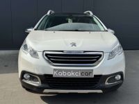 Peugeot 2008 1.2i ALLURE BOITE AUTOMATIQUE CUIR GPS - <small></small> 11.990 € <small>TTC</small> - #2