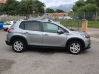 Peugeot 2008 1,2L THP 12V 110CV BVA EAT6 PACK SPORT /SIGNATURE 5 PORTES 2019 ÉTAT PARFAIT GARANTIE 12 MOIS - <small></small> 14.990 € <small>TTC</small> - #68