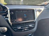 Peugeot 2008 130ch Allure DISTRIB NEUVE + GARANTIE 1 AN + CARPLAY + SIÈGES CHAUFF + ROUE SECOURS - <small></small> 10.990 € <small>TTC</small> - #41