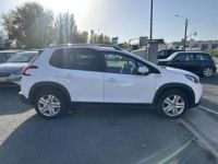 Peugeot 2008 1.5 BlueHDi S&S - 100 Signature Gps + Clim + Camera AR - <small></small> 8.490 € <small>TTC</small> - #4