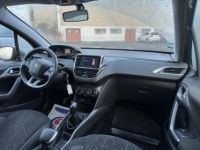 Peugeot 2008 1.6 BlueHDi - 100 Style Gps + Attelage + Radar AR - <small></small> 9.490 € <small>TTC</small> - #15