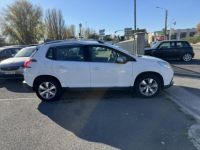 Peugeot 2008 1.6 e-HDi FAP - 92 Allure GPS + Radar AR + Attelage - <small></small> 7.490 € <small>TTC</small> - #6