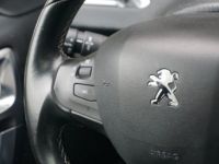 Peugeot 2008 Feline Titane 1.2 THP 130 ch BVM6 - <small></small> 11.690 € <small>TTC</small> - #18