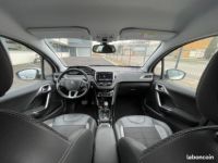 Peugeot 2008 GENERATION-I 1.2 110 ALLURE - <small></small> 9.990 € <small>TTC</small> - #13