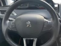 Peugeot 2008 GENERATION-I 1.2 82 STYLE - <small></small> 8.490 € <small>TTC</small> - #16