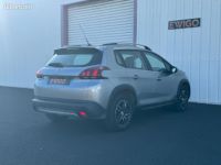 Peugeot 2008 GENERATION-I 1.2 PURETECH 110CH ALLURE S&S COURROIE NEUVE - <small></small> 9.490 € <small>TTC</small> - #8