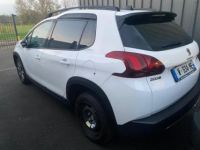 Peugeot 2008 GT Line Automatique 1.2 essence- 110 cv toit panoramique - <small></small> 10.900 € <small></small> - #2