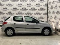 Peugeot 206 + 1.1 60CH URBAN 5P - <small></small> 5.990 € <small>TTC</small> - #3